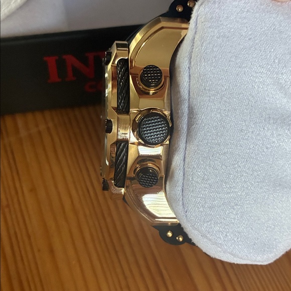 Invicta Collection Quartz Watch - Picture 9 of 15